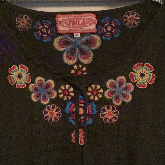 JWLA L/S olive top - Picture 3 of 3